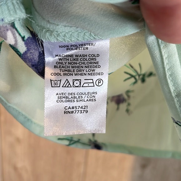 Loft Outlet polyester blouse. Size: M. Color: Light teal and purple flowers. - Picture 6 of 6